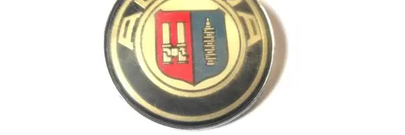 BMW 1 E81 E87 Manufacturer badge logo/emblem 8132375