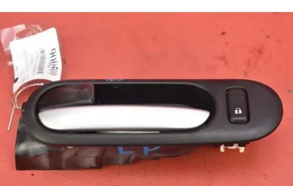 Mazda CX-7 Front door interior handle 