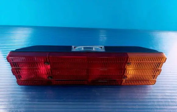 Mercedes-Benz Sprinter W901 W902 W903 W904 Rear bumper light 0253384
