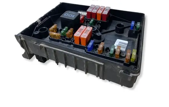Audi A3 S3 A3 Sportback 8P Fuse module 1K0937125A