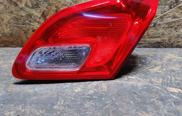 Opel Astra J Tailgate rear/tail lights 13358076