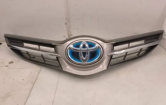 Toyota Auris E180 Front bumper upper radiator grill 5311402260