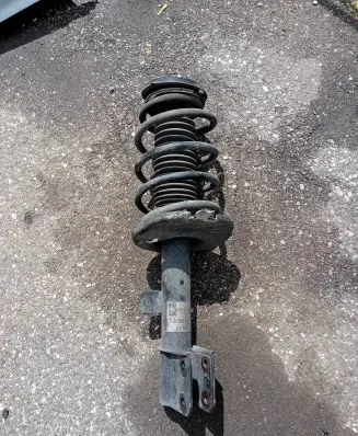 Peugeot 3008 I Front shock absorber with coil spring