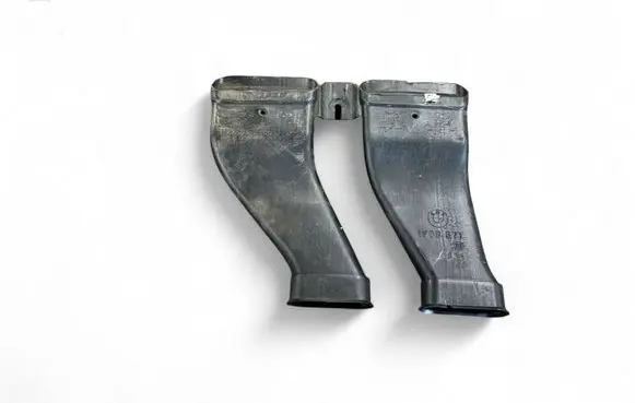 BMW 7 E32 Cabin air duct channel 1908671