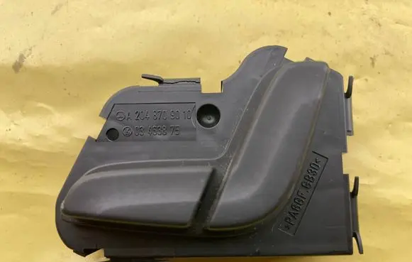 Mercedes-Benz C W204 Seat control switch A2048709010