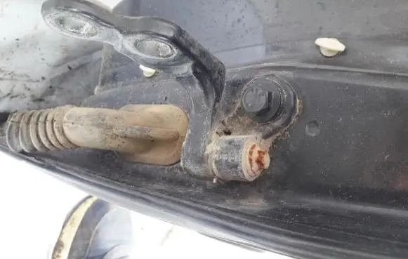 Ford Focus C-MAX Rear door lower hinge