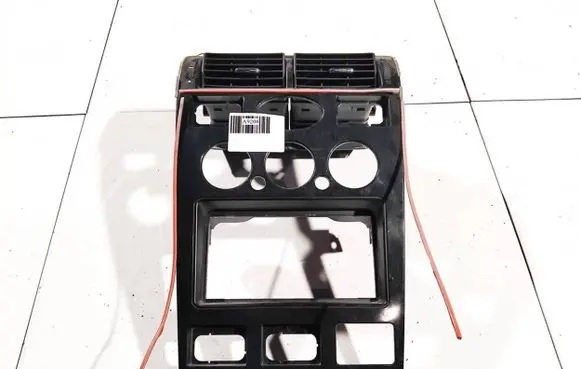 Ford Mondeo Mk III Dash center air vent grill 1s7118522