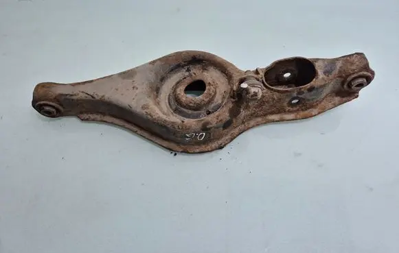 Mitsubishi Outlander Rear upper control arm/wishbone