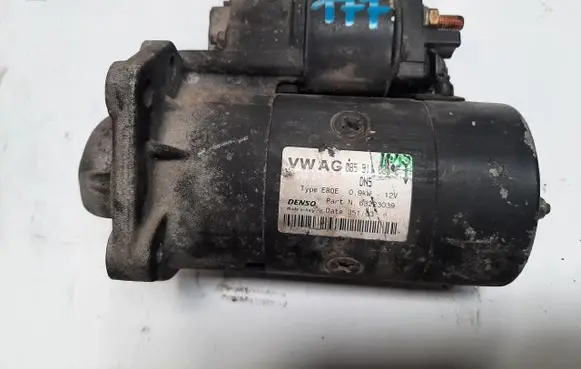 Volkswagen Golf III Starter motor 085911023E
