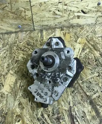 Ford Focus C-MAX Fuel injection high pressure pump