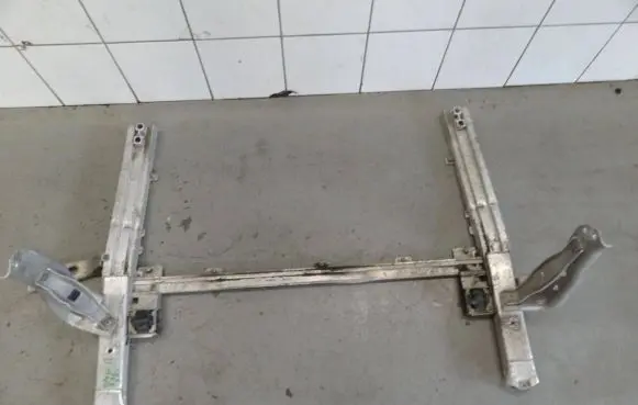 BMW 2 F45 Front axle beam 