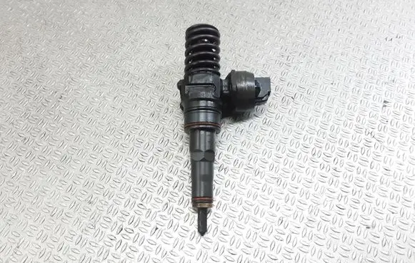 Fuel injector