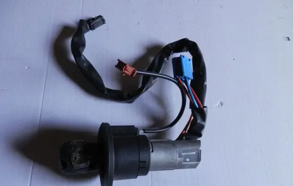 Peugeot 206 Ignition lock 79mkjhyt