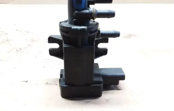 Peugeot 508 Vacuum valve 9801887680