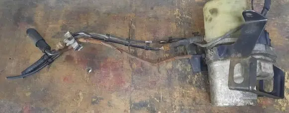 Volkswagen Polo IV 9N3 Power steering pump 6Q0423156 6Q0423371