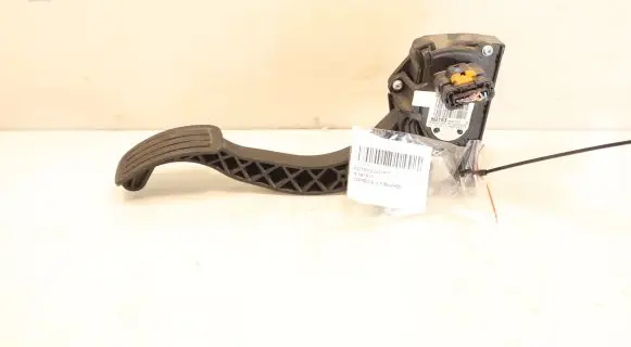 Opel Combo E Accelerator throttle pedal