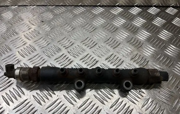 Toyota Avensis T250 Fuel main line pipe