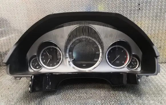 Mercedes-Benz E C207 W207 Speedometer (instrument cluster) 2129005104