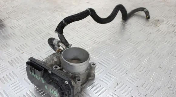 Toyota Yaris Throttle valve 2203047010