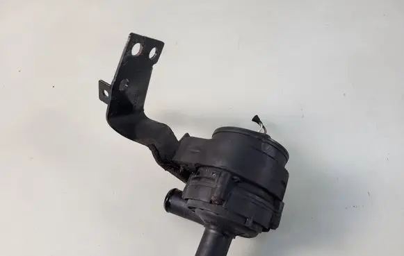 Mercedes-Benz GLC C253 Electric auxiliary coolant/water pump A2048350364