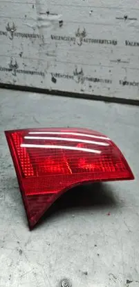 Audi A4 S4 B7 8E 8H Tailgate rear/tail lights 8E9945093 484501 ULO749001