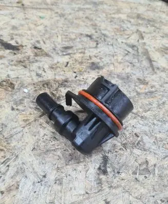 Jeep Grand Cherokee Breather valve 68210345AC