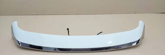 Tailgate/trunk spoiler