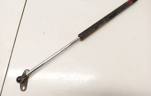 Lexus RX 300 Tailgate/trunk strut/damper 