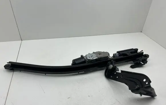 Chrysler Pacifica Sliding door latching motor 68186016AFA 16321073721 62024F
