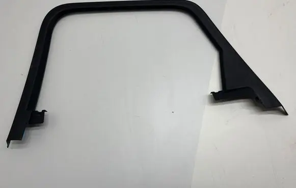 Audi Q3 F3 Rear door glass trim molding 83A867672