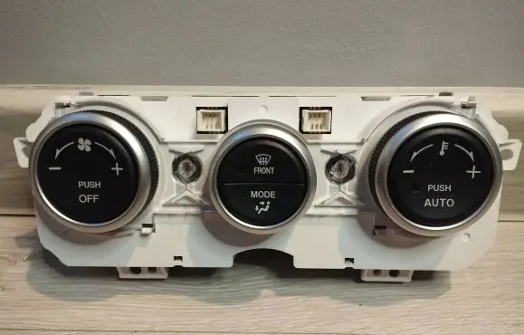 Mazda 6 Climate control/heater control trim HE6AD TA23