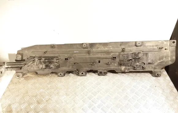 Volvo XC40 Center/middle under tray cover 31497614