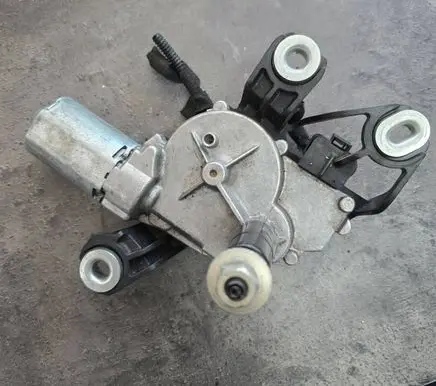 Volkswagen Golf V Rear window wiper motor 0390201809 0050425 5M0955711