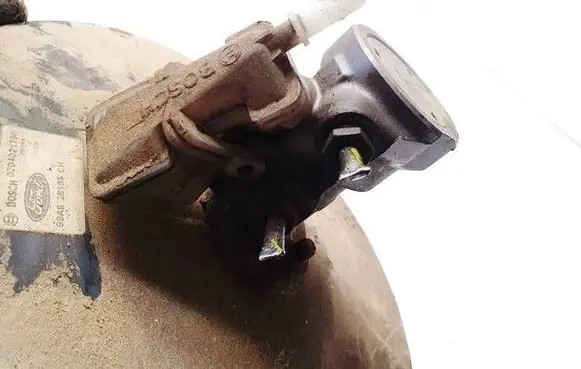 Ford Focus Master brake cylinder 294915b