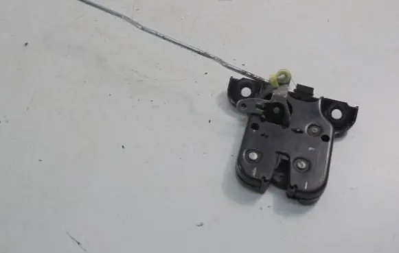 Audi A3 S3 8P Tailgate/trunk/boot lock/catch/latch 8P3827505