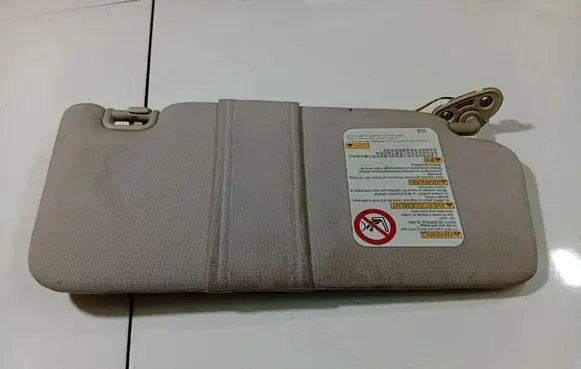 Subaru Legacy Sun visor 