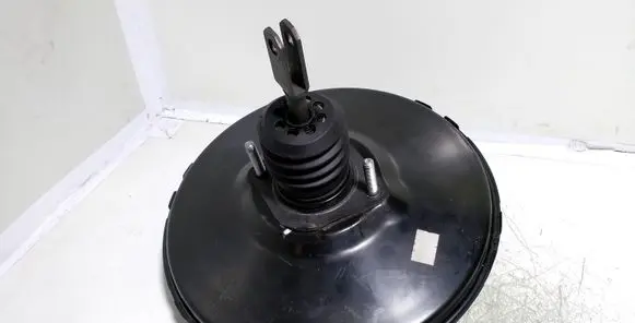 Opel Astra H Brake booster 13216084AJ