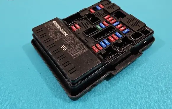 Fuse box set