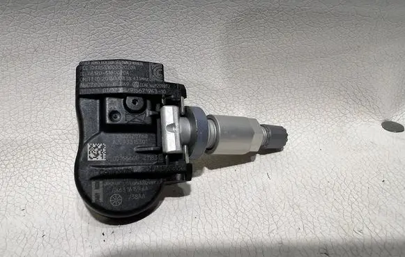 Land Rover Range Rover L405 Tire pressure sensor C2D47173