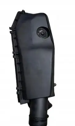 Mercedes-Benz C W203 Air filter box A0000945568