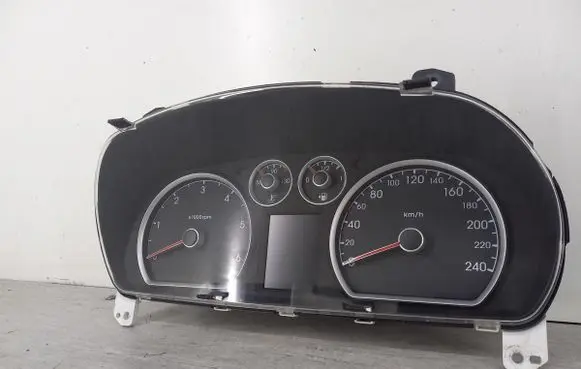 Hyundai i30 Speedometer (instrument cluster) 94031-2R905