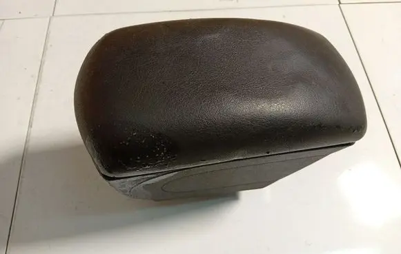 Citroen C4 I Armrest 