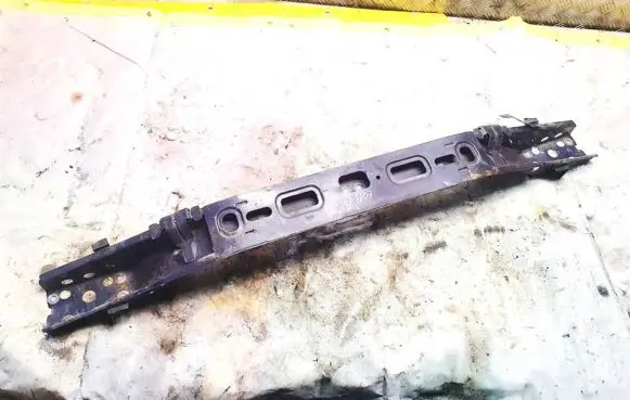 Renault Laguna I Front bumper cross member