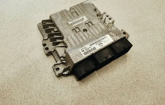 Ford Focus Engine control unit/module S180133039F J38AC BV6112A650AXL