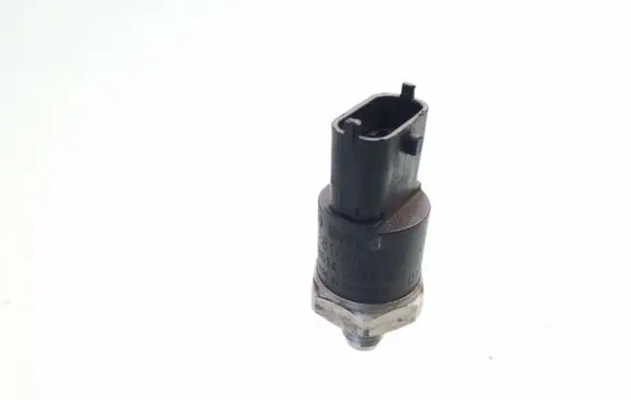 Fuel pressure sensor