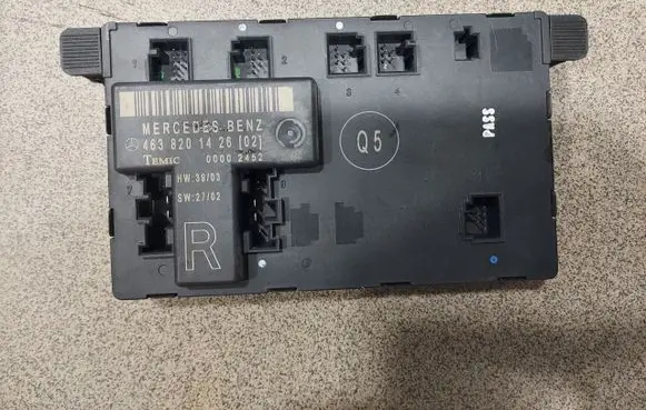 Mercedes-Benz G W463 2nd Gen Door control unit/module 4638201426