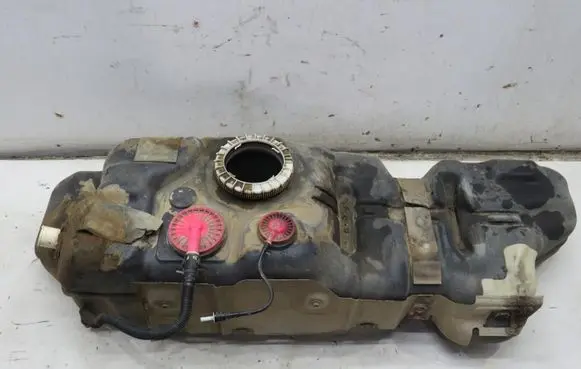 Toyota Land Cruiser (J120) Fuel tank KRIS235789