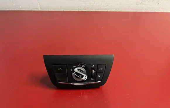 BMW X3 G01 Light switch 6995031