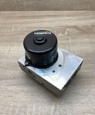 BMW 3 E46 ABS Pump 6751767