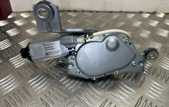 Volvo XC90 Rear window wiper motor 8638163